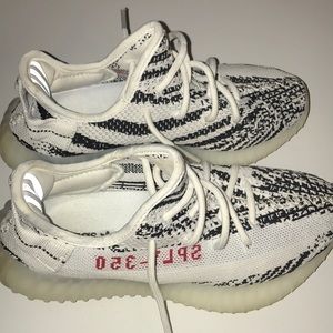 YEEZY BOOST 350 ZEBRA SIZE 5